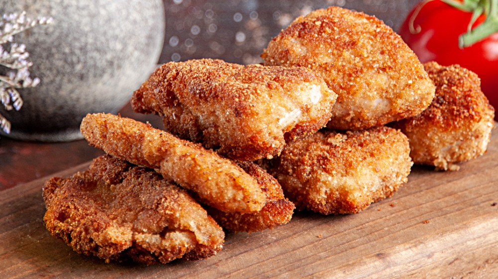 Μπιφτέκια κοτόπουλο πανέ