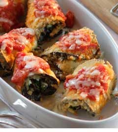 Ρολά μελιτζάνας γεμάτα με τυρί