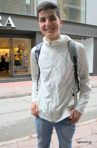 Πολλά παράπονα έχει ο Δημήτρης από το σχολείο του