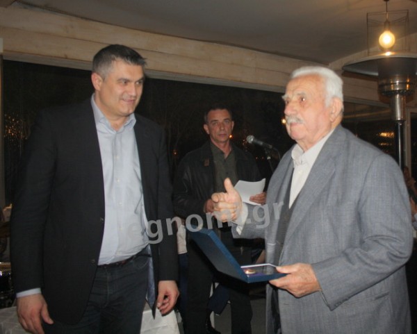 ΚΥΝΗΓΟΙ ΧΑΛΚΙΔΑ: Βράβευσαν το πιο παλιό ...τουφέκι