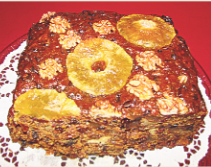 Πλούσιο κέικ με ξερά φρούτα