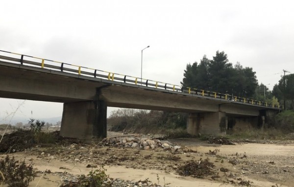 ΙΣΤΙΑΙΑ: Έργο ενός εκατομμυρίου ευρώ στη γέφυρα του ποταμού Ξηριά