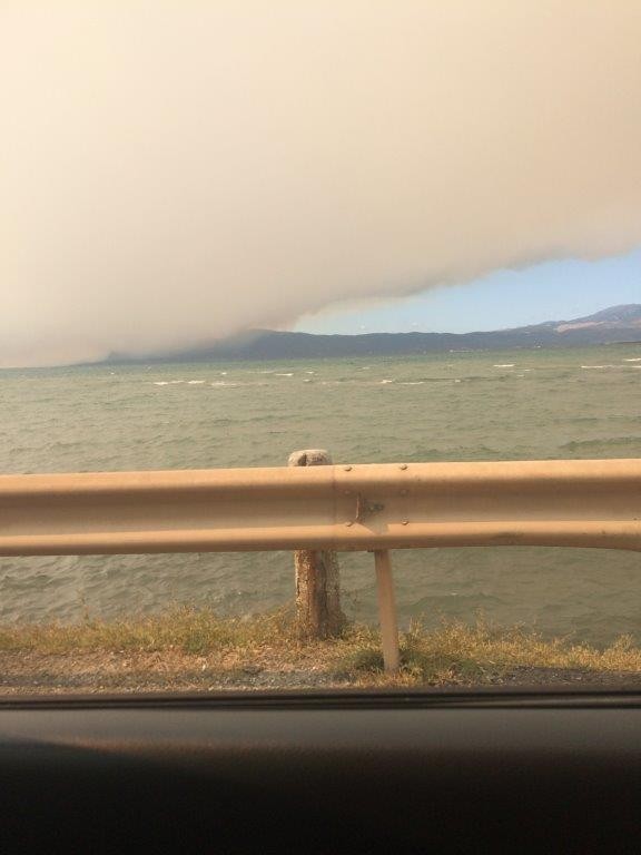 ΦΩΤΙΑ ΕΥΒΟΙΑ: Το πύρινο νέφος σκέπασε και τη Χαλκίδα