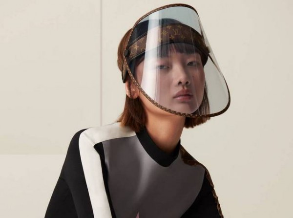 Louis Vuitton: Προσωπίδα για τον κορωνοϊό από τον γνωστό οίκο