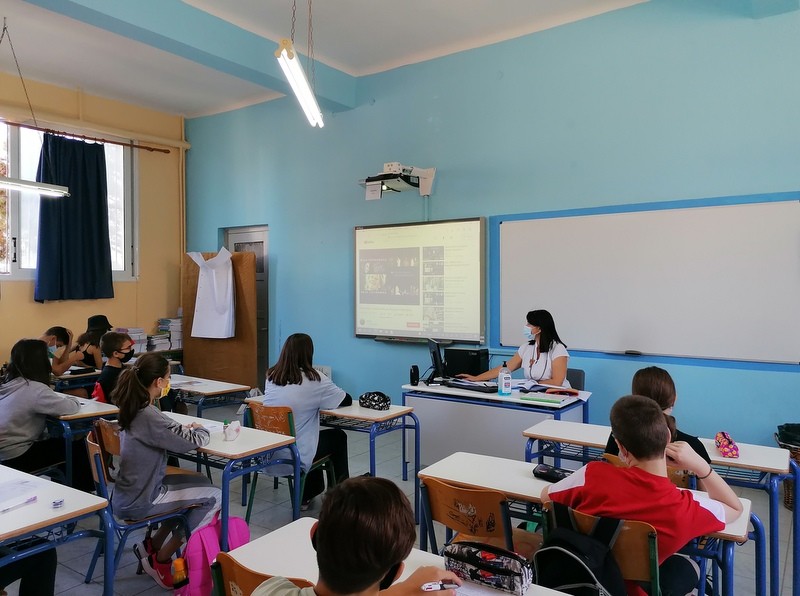 2ο ΓΥΜΝΑΣΙΟ ΧΑΛΚΙΔΑΣ: Εμαθαν γλώσσες με Μίκη Θεοδωράκη