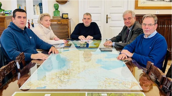 ΚΑΡΥΣΤΟΣ: Ο Φώτης Σερέτης επισκέφτηκε το Νοσοκομείο Καρύστου