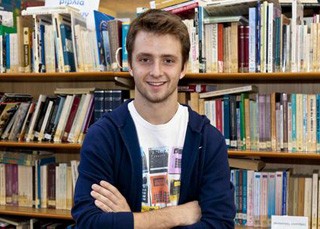 Μαθητής έφτιαξε εξωσκελετικό γάντι