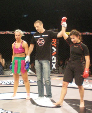 Ομορφα ...θηρία σε κλουβί