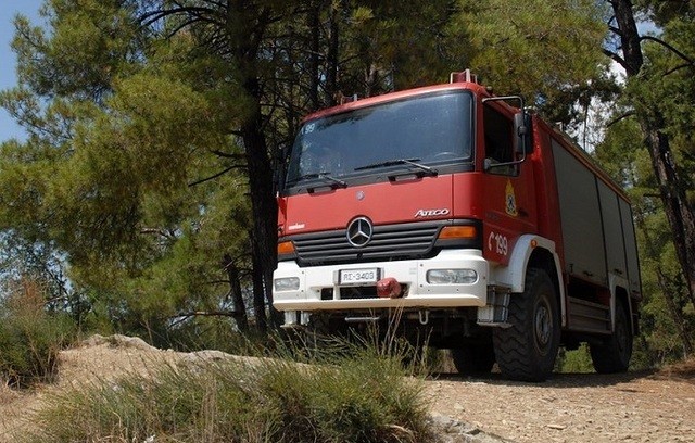ΑΥΛΩΝΑΣ: Άρπαξε φωτιά πάνω από το στρατόπεδο το πρωί της Δευτέρας