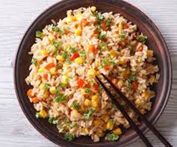 Τηγανητό ρύζι με μανιτάρια και κάρυ