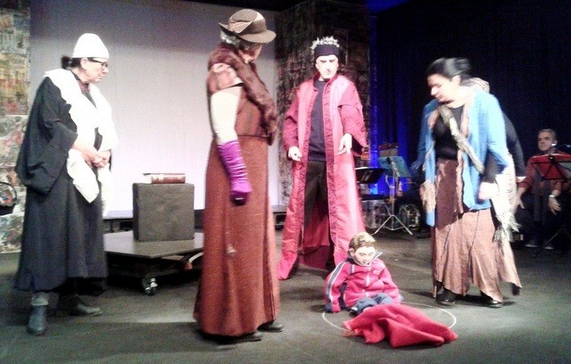 Μία οφειλόμενη αναφορά για μία θεατρική παράσταση