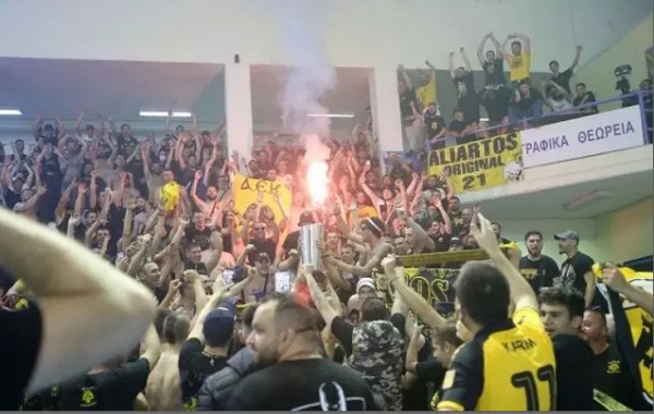 ΧΑΛΚΙΔΑ: Ο Εισαγγελέας διέταξε προανάκριση για τον κόσμο της ΑΕΚ στο κλειστό της Κανήθου