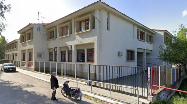 ΓΥΜΝΑΣΙΟ ΕΡΕΤΡΙΑΣ: Η απόφαση για συγχώνευση τμημάτων προκαλεί αναστάτωση στο σχολείο