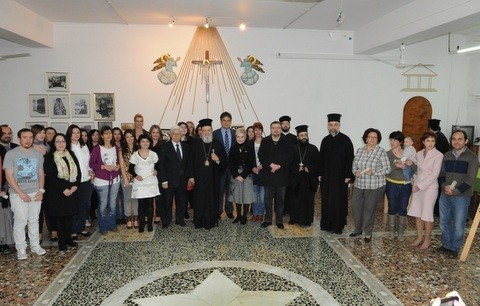 Η Μητρόπολη Χαλκίδας κοντά στους κωφούς χριστιανούς