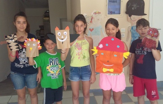 Μεταμόρφωσαν τις χάρτινες σακούλες σε ζωάκια