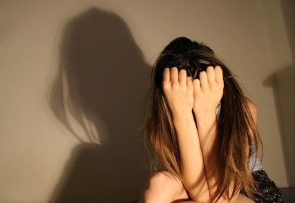 Χαλκίδα: Κουκουλοφόροι επιτέθηκαν σε μαθήτρια