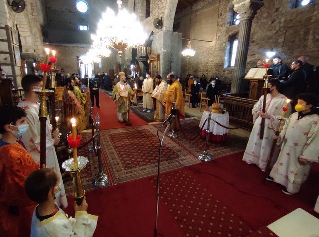 ΧΑΛΚΙΔΑ: Με ελάχιστους μαθητές και εκπαιδευτικούς λόγω covid τιμήθηκε η γιορτή των Τριών Ιεραρχών