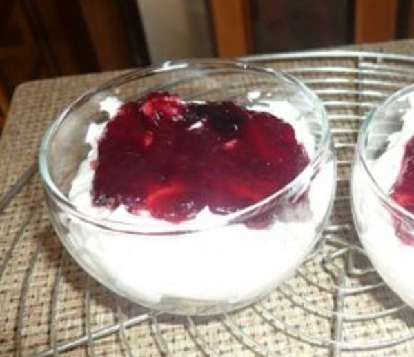 Γλυκό ψυγείου με γιαούρτι