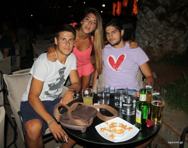 Η παρέα θέλει πολλά