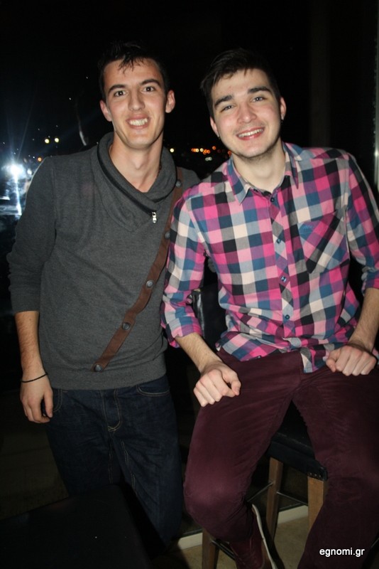 Φερτε μας μαζορέτες!