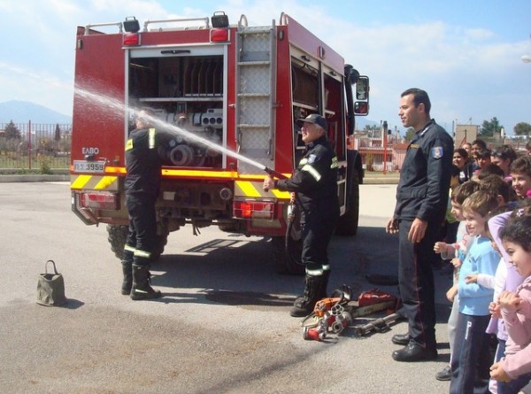 Κλιμάκιο της Πυροσβεστικής Υπηρεσίας στο 24ο Δημοτικό Σχολείο Χαλκίδας