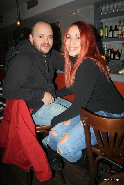 Δεν την αφήνει μόνη της ποτέ!