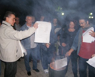 Γιορτάζουν το Πολυτεχνείο με αντίδραση στα χαράτσια