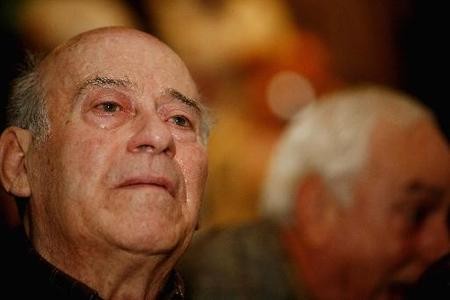 Πέθανε ο Θανάσης Βέγγος