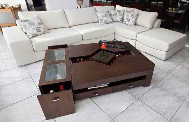 Γωνία Miami με 1.900 ευρώ!