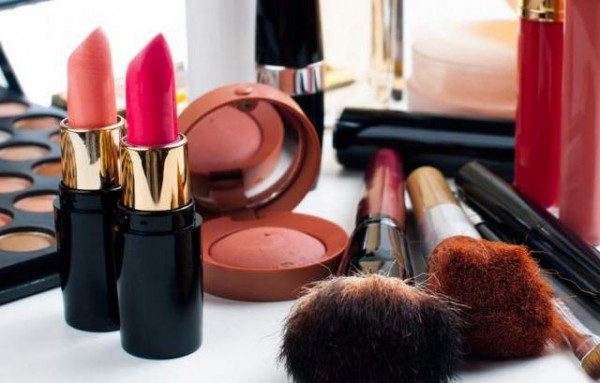 Καλλυντικά: Συστατικά που σοκάρουν