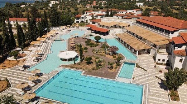 ΚΑΤΑΓΓΕΛΙΑ: Σε ξενοδοχείο της Εύβοιας οι εργαζόμενοι παριστάνουν τους πελάτες σε περίπτωση ελέγχου