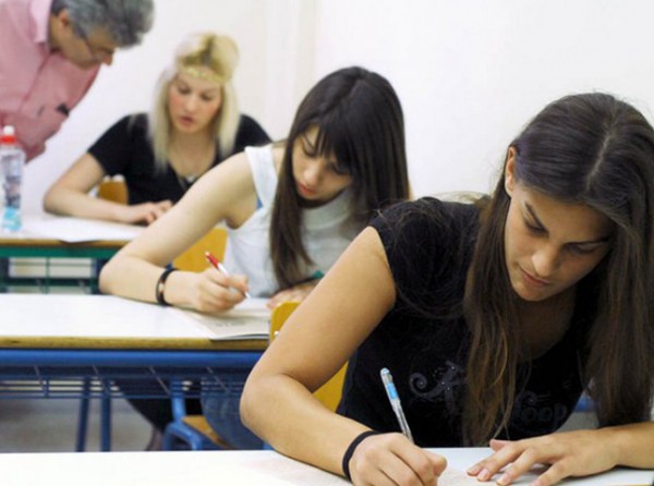 ΣΧΟΛΕΙΑ: Καταργούνται όλα τα μέτρα για τον κορωνοϊό