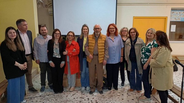 ΓΥΜΝΟ ΕΥΒΟΙΑΣ: Γονείς και εκπαιδευτικοί έμαθαν πολλά για την διαπαιδαγώγηση των παιδιών