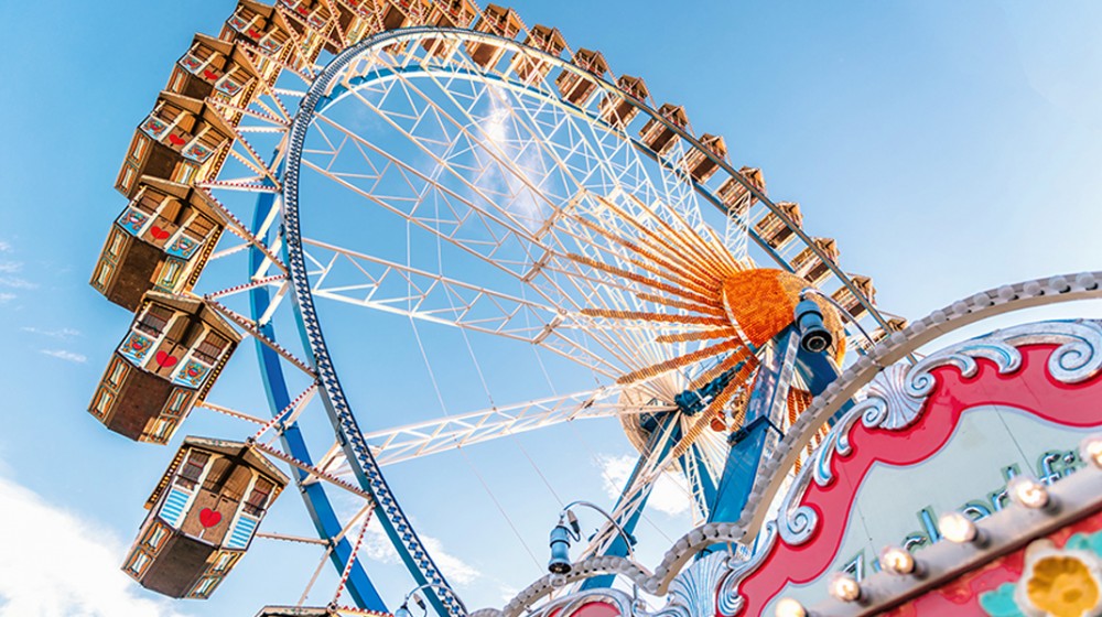 Καταδικασμένη ιδιοκτήτρια λούνα παρκ στη Χαλκίδα κέρδισε διαγωνισμό στη Λάρισα!