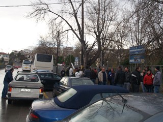 Eκατό Eυβοείς απεργοί στην Aθήνα