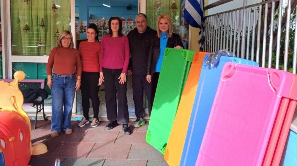 ΔΗΜΟΣ ΧΑΛΚΙΔΕΩΝ: Εξοπλίστηκαν με 33 νέα κρεβατάκια δύο νηπιαγωγεία