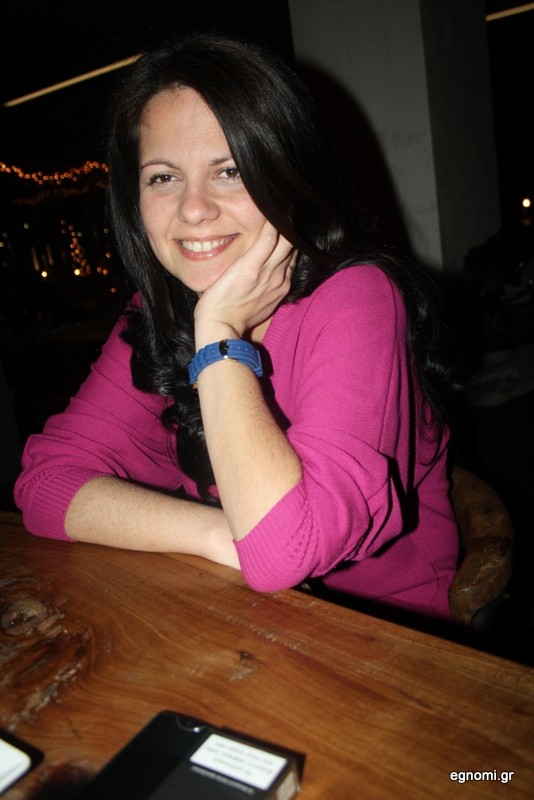 Σε κερδίζει αμέσως!