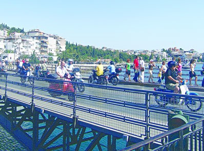 Της γέφυρας το κάγκελο