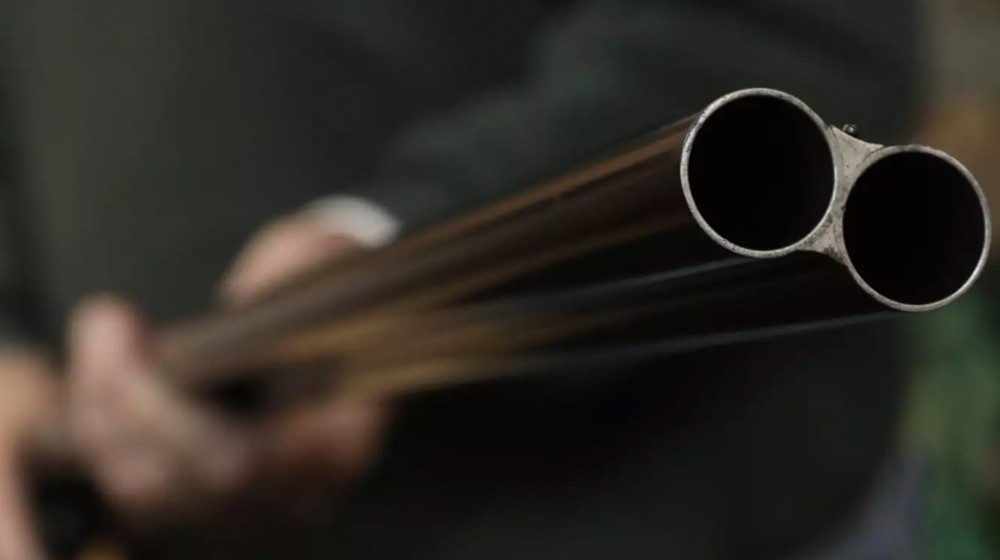 88χρονος πυροβόλησε 18χρονο επειδή είχε σχέση με την εγγονή του