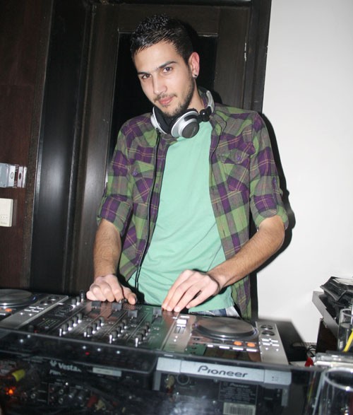 Ο σκληρός d.j.