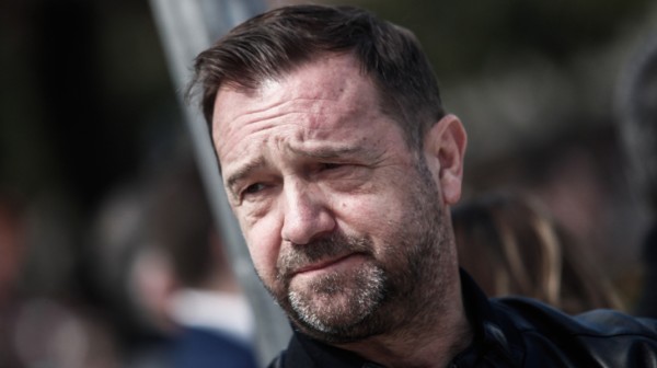 Οργή του Νίκου Πλακιά για την ευχετήρια κάρτα της Hellenic Train