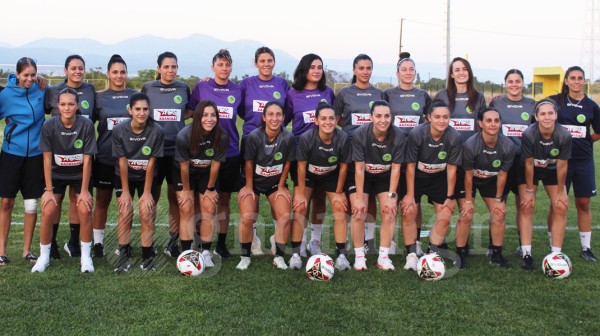 ΠΟΔΟΣΦΑΙΡΙΚΟΣ ΓΥΝΑΙΚΕΙΟΣ ΑΘΛΗΤΙΚΟΣ ΟΜΙΛΟΣ ΧΑΛΚΙΔΑΣ: Βίρα τις άγκυρες με ...αποκάλυψη Βάκα