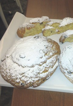 Αρωματικό γλυκό ψωμί