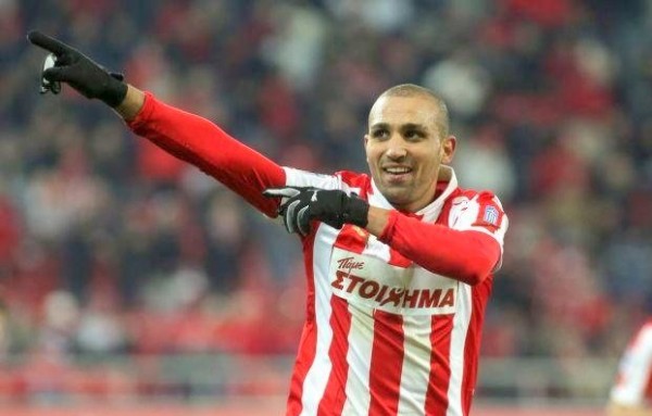 Ο Πεπόνης κάνει ...ντρίμπλα στον Τζιμπούρ