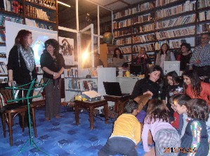 Ξεκίνησαν οι παρουσιάσεις παραμυθιών στη Βιβλιοθήκη