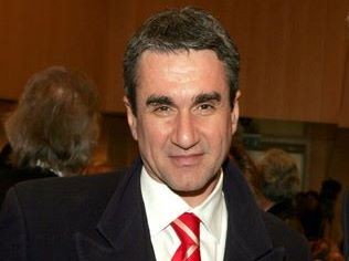 Δεσμεύσεις Λοβέρδου για τα Nοσοκομεία Kαρύστου Kύμης