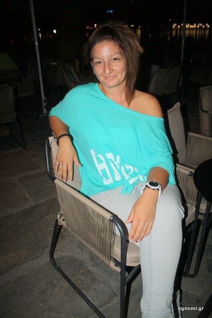 Επιμένει καλοκαιρινά