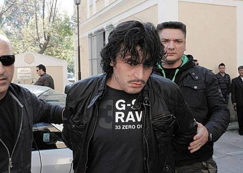 Σχεδιάζει νεα απόδραση ο Ριζάι!