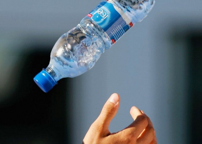 Παραμένει σταθερή η τιμή του εμφιαλωμένου νερού και μετά την 1η Ιουνίου