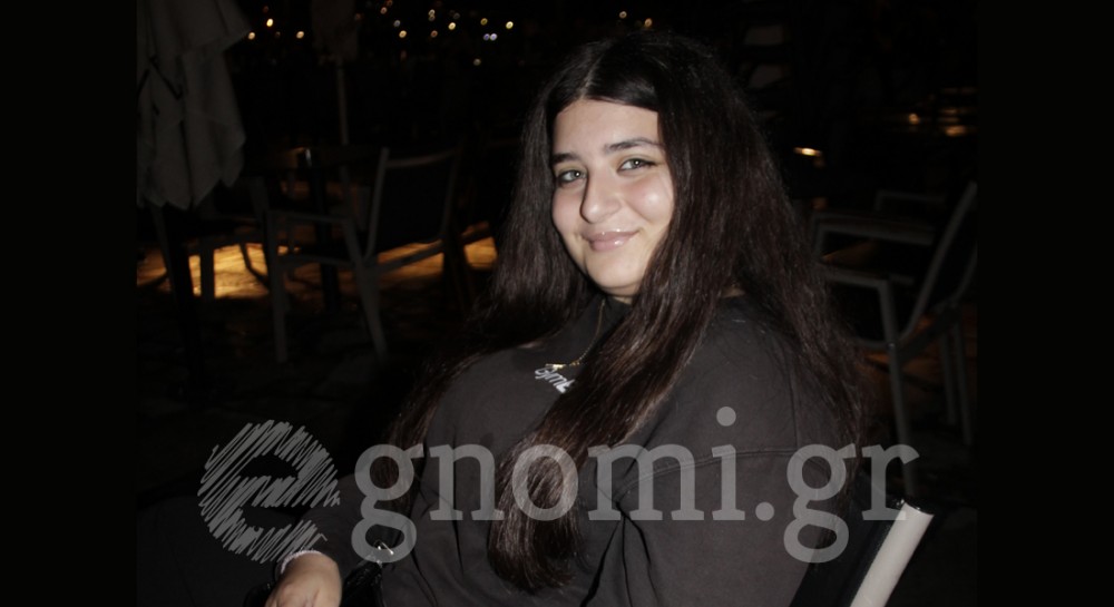 Ψηφίζει μαύρο και έχει τους λόγους της!